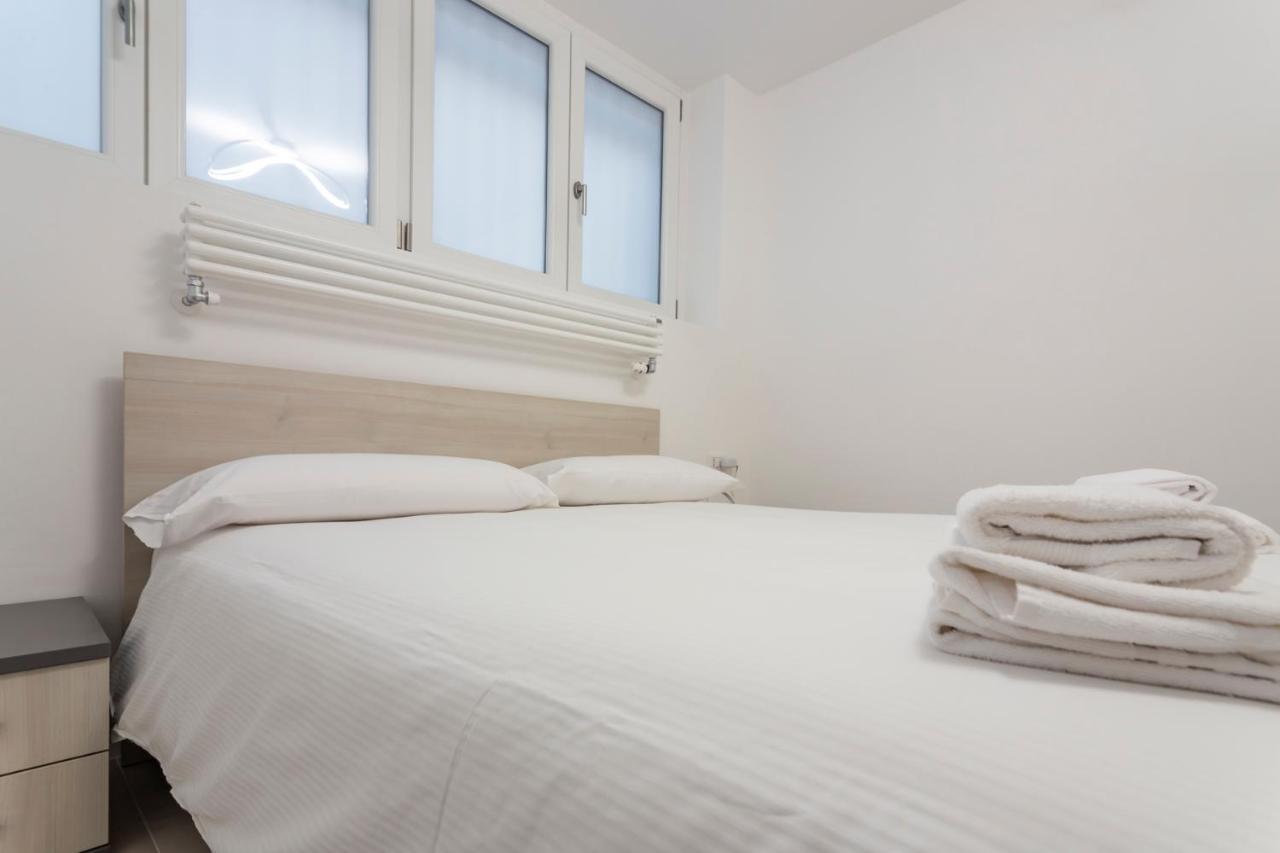I Host Apartment - Val Strona 6 Milan Exterior photo