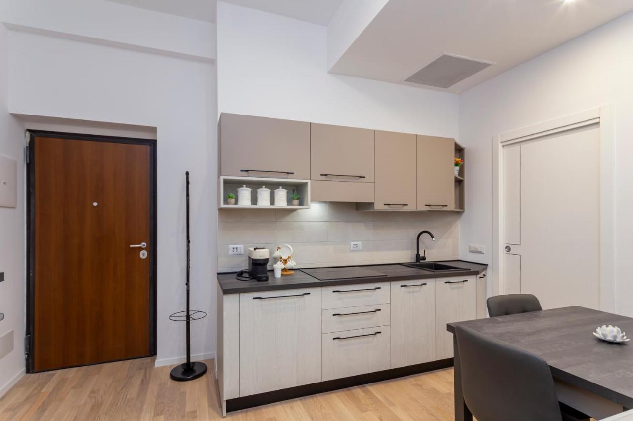 I Host Apartment - Val Strona 6 Milan Exterior photo